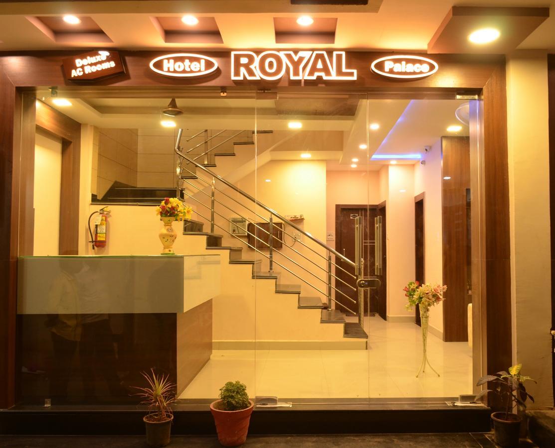 Hotel Royal Palace - 150 Meters From Mahakal Temple Ujjain Esterno foto